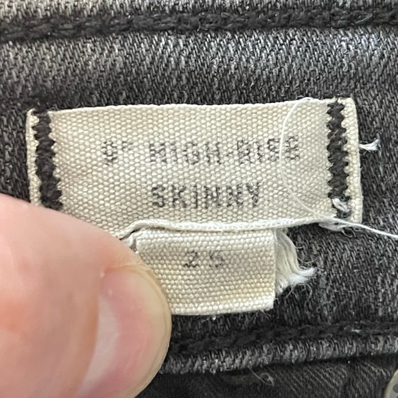 Madewell 9” high rise skinny button fly raw hem grey black, size 25 - Picture 7 of 8